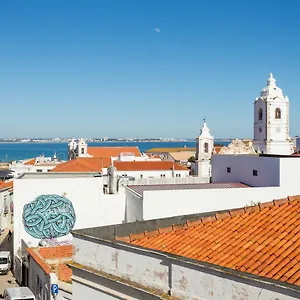 the-17-hostel.hotelaalgarve.com/